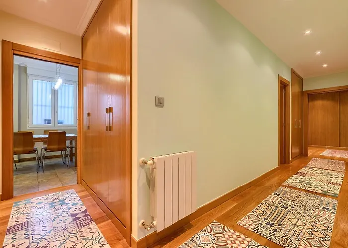 Encanto Y Confort En Calle Epalza - Tu Familia En El Corazon De *